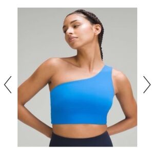 Lululemon asymmetrical bra in poolside